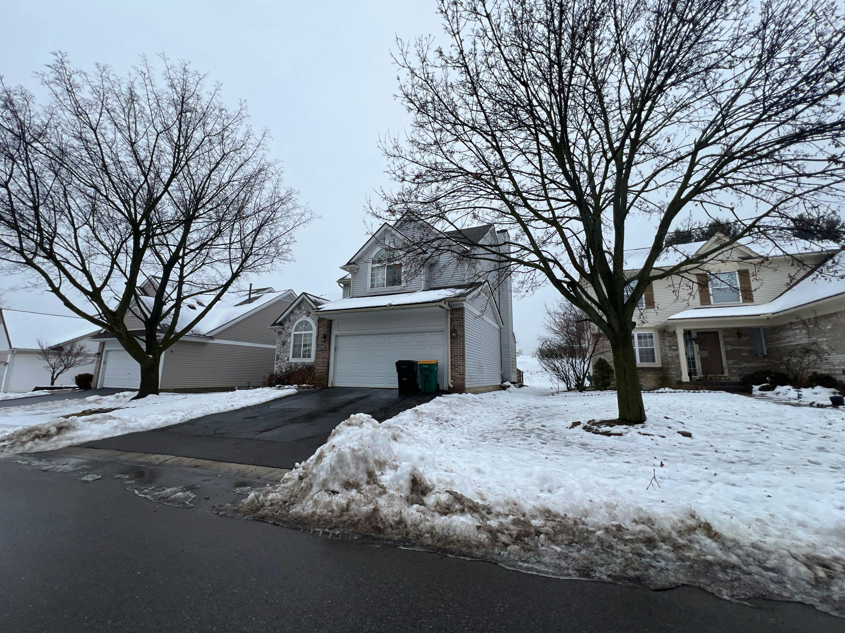 Pennington Dr, Farmington Hills, MI 48335 #1
