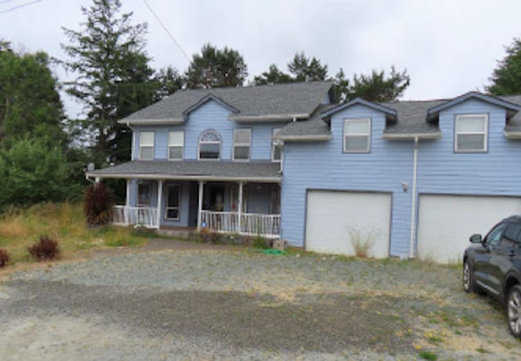 500 21st St Myrtle Point, OR 97458, Coos County