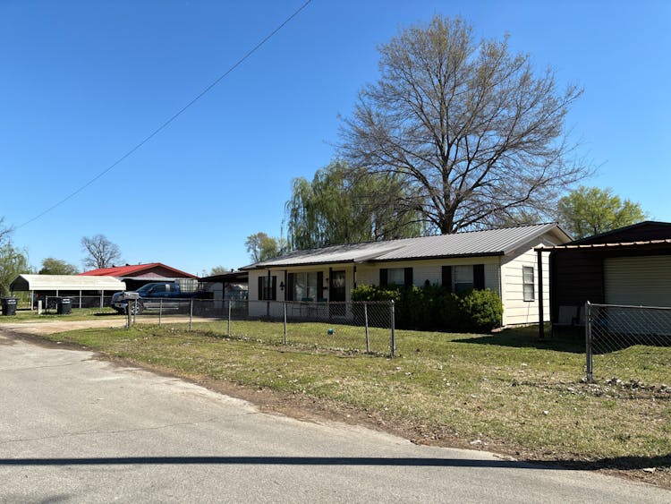 322 Charlotte Ave Trumann, AR 72472, Poinsett County