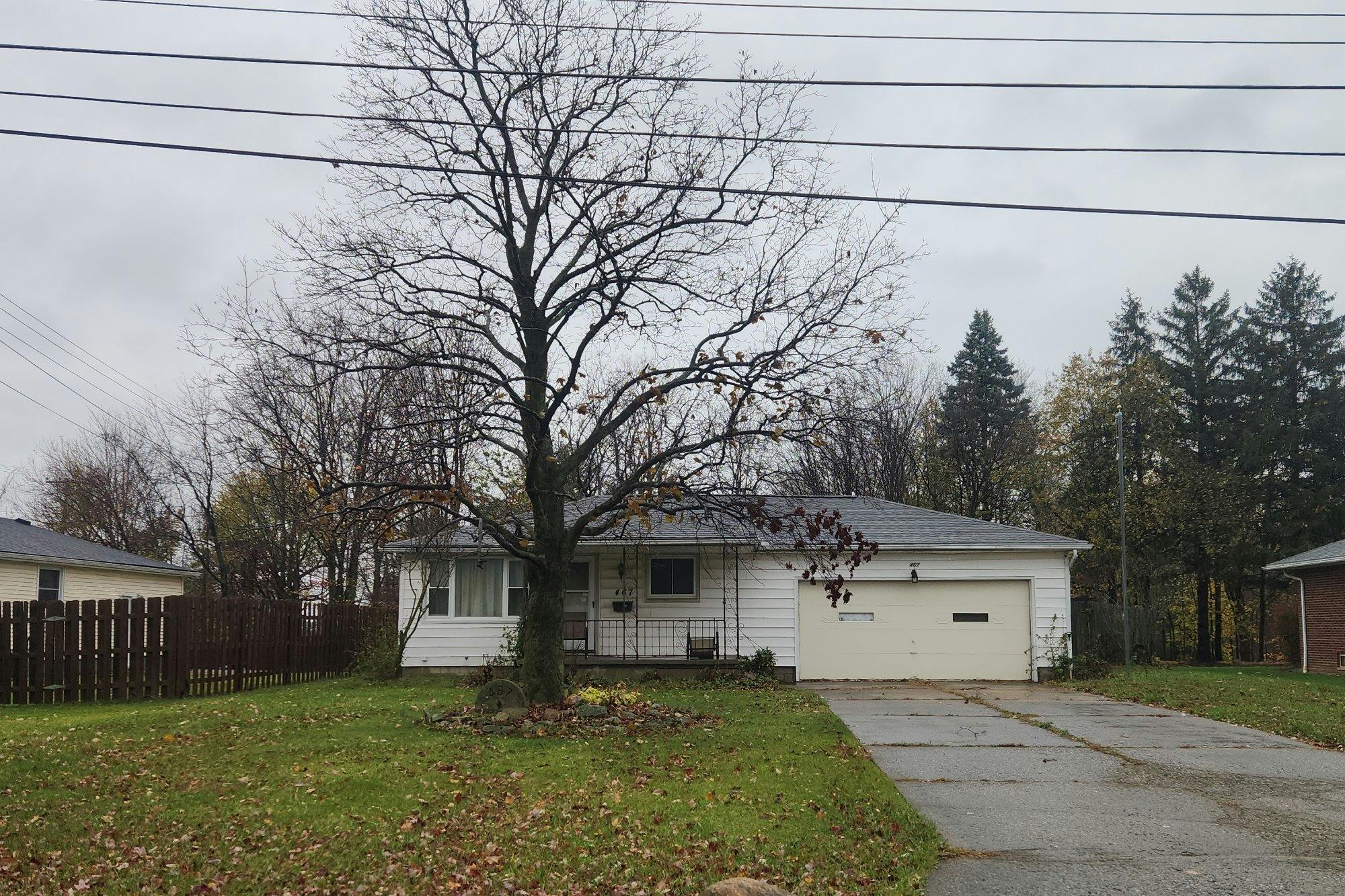 Candy Ln, Amherst, OH 44001