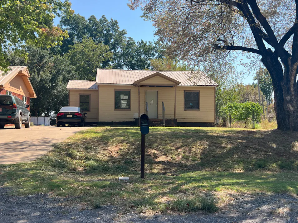 905 SW 2nd Street Lindsay, OK 73052, Garvin County
