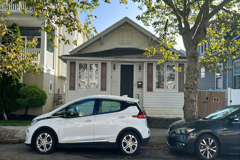 102 E Poplar Ave Wildwood, NJ 08260, Cape May County