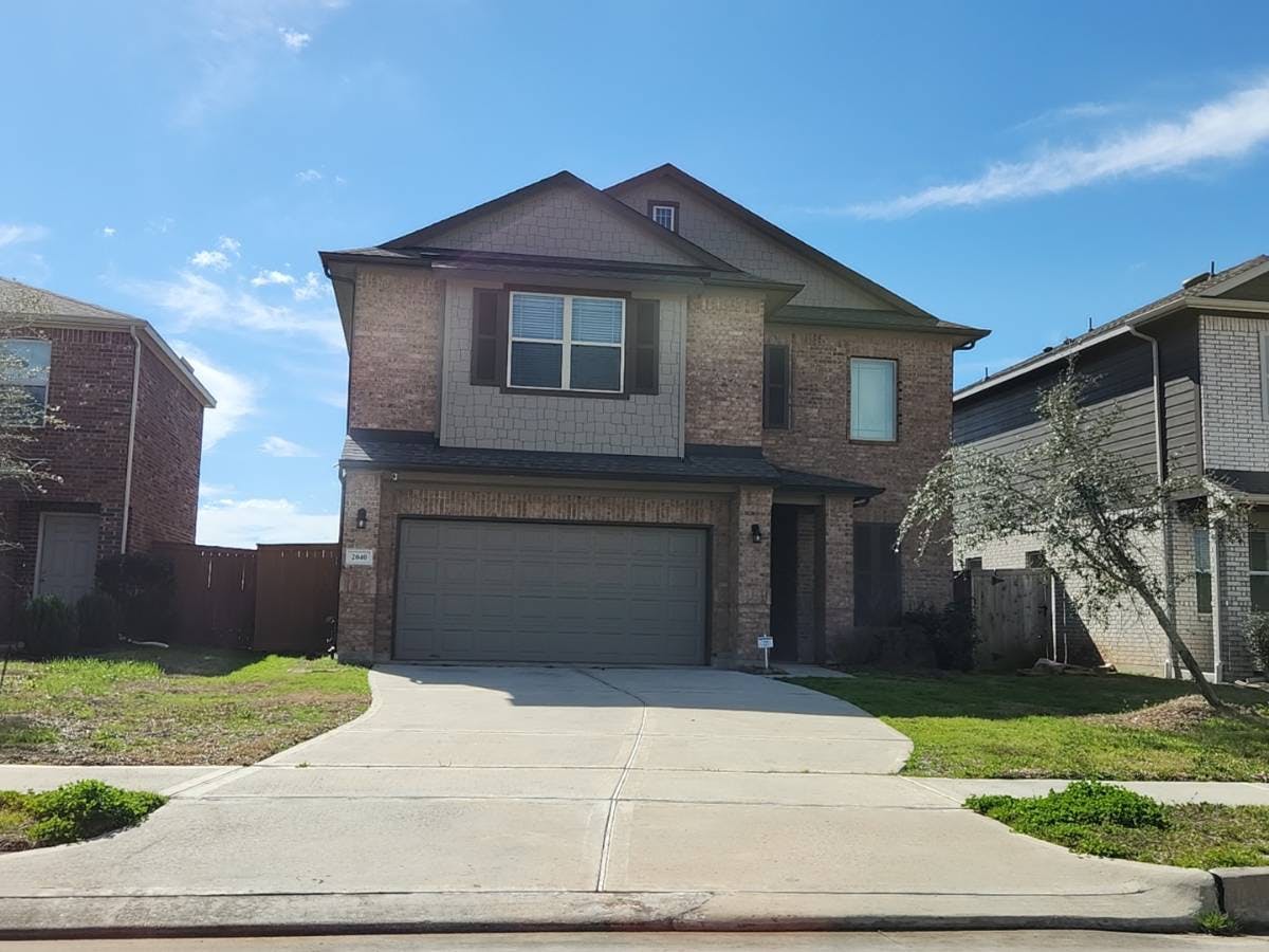 2040 EZELL Dr  