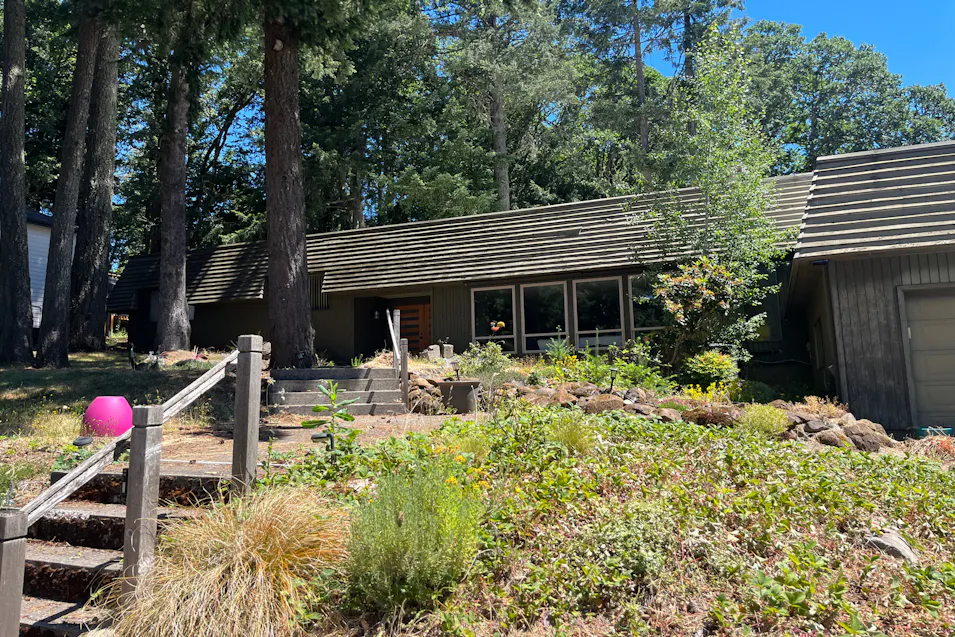 4552 Century Dr South Salem, OR 97302, Marion County
