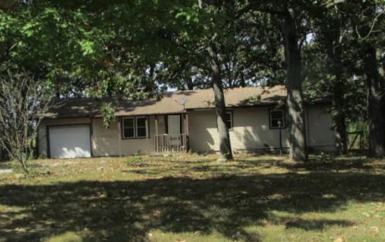 28491 Ozark Dr Lebanon, MO 65536, Laclede County