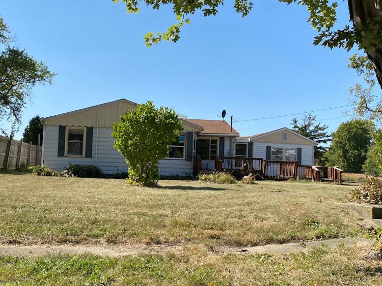 206 S 4th Street Van Buren, IN 46991, Grant County