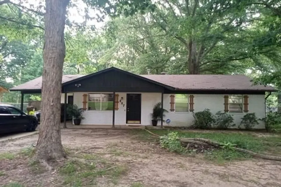 807 Rosewood Dr Benton, AR 72015, Saline County