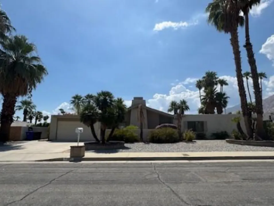 917 El Cid Palm Springs, CA 92262, Riverside County