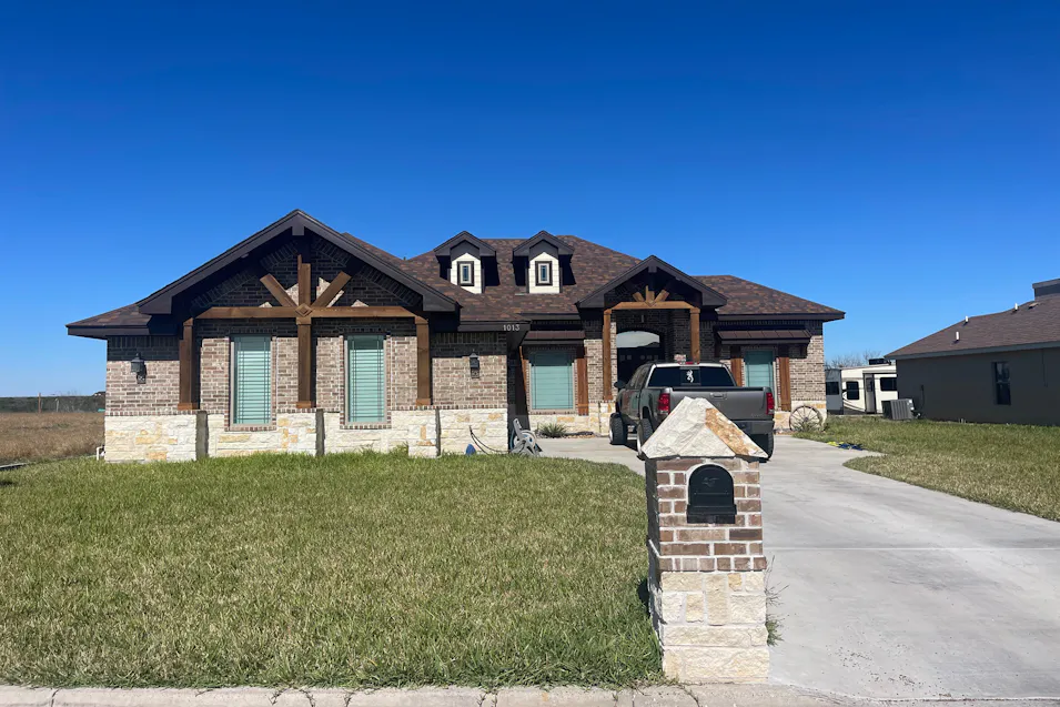 1013 Achillea Dr Rio Grande City, TX 78582, Starr County