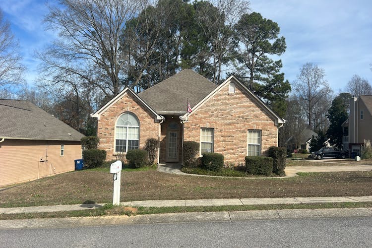 160 Saint Charles Dr Helena, AL 35080, Shelby County