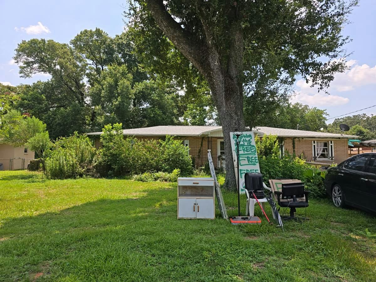 Monarch Ln, Pensacola, FL 32503