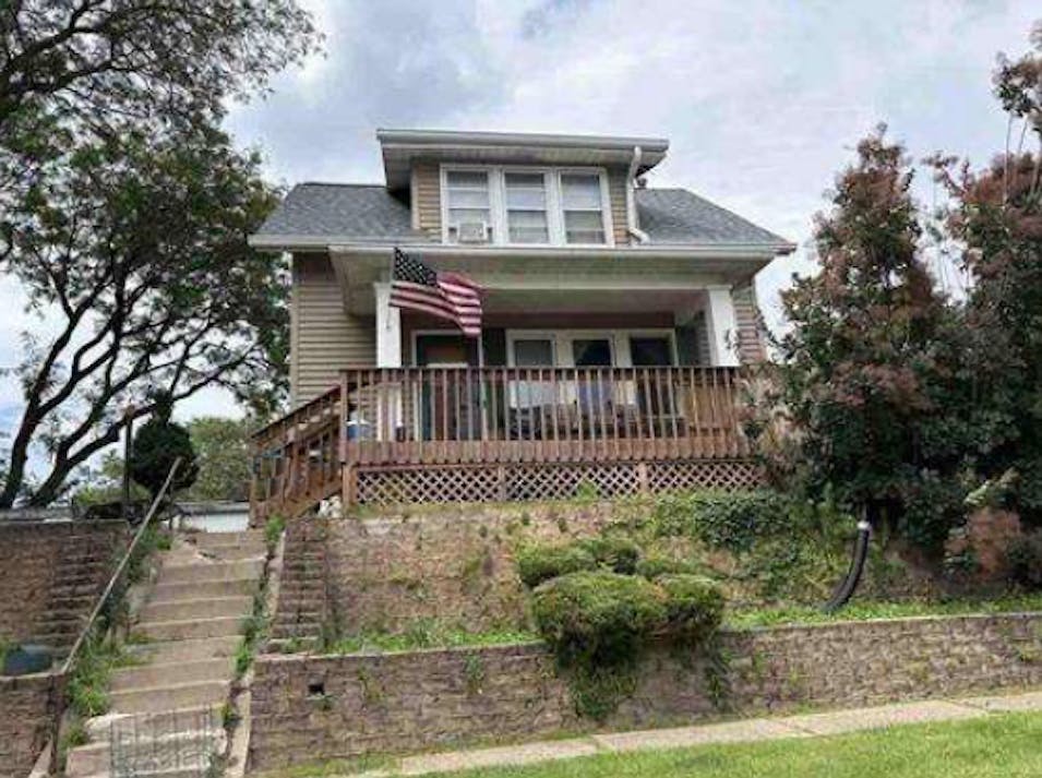 339 14th Ave Moline, IL 61265, Rock Island County