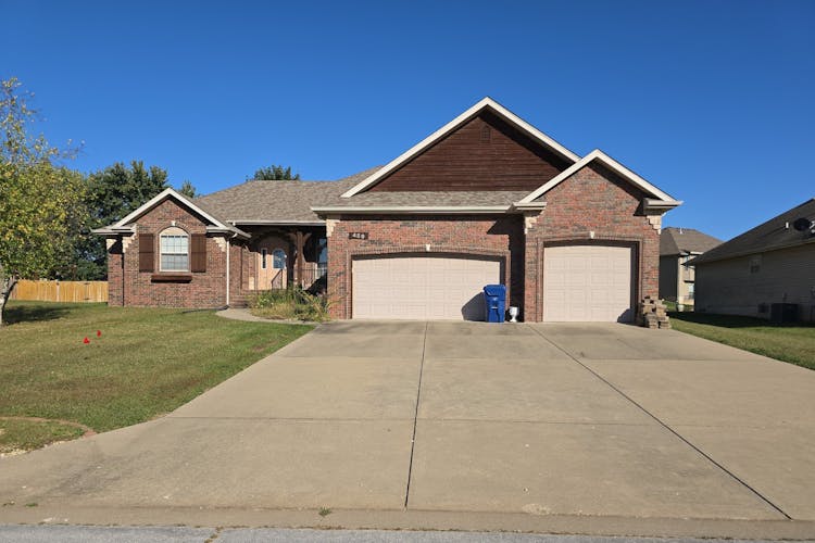 459 Spring Meadow Dr Rogersville, MO 65742, Webster County