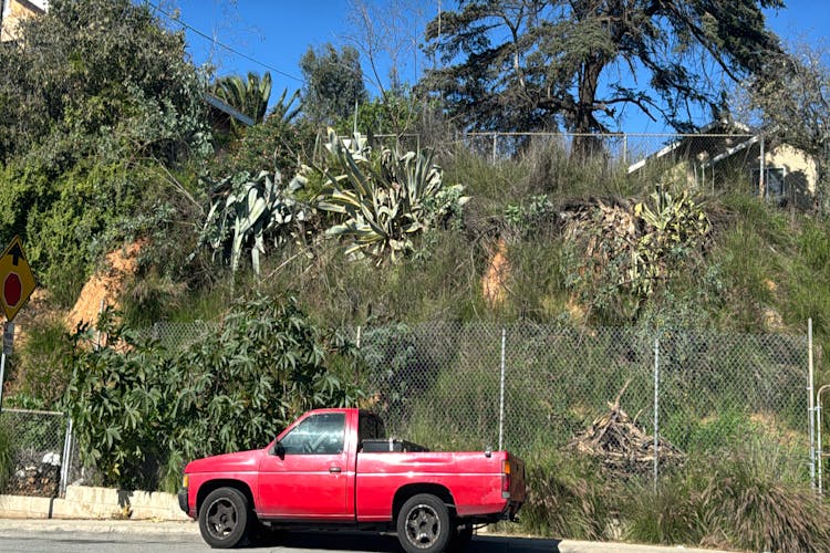 3835 Floral Dr Los Angeles, CA 90023, Los Angeles County