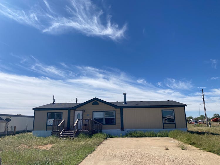 2604 Robert Lee St Levelland, TX 79336, Hockley County