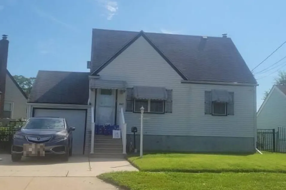 937 Carter Ave Bellmawr, NJ 08031, Camden County