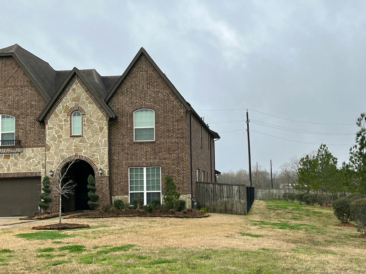 Lake View Terrace Dr, Pearland, TX 77584 #1