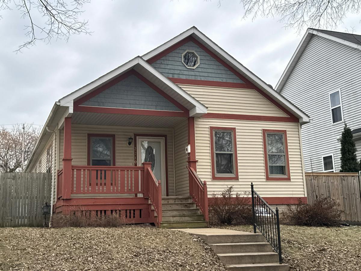 15th St, Milwaukee, WI 53205