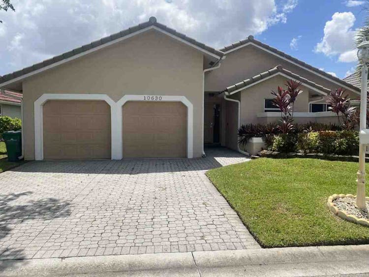 10630 NW 16th Ct Coral Springs, FL 33071, Broward County