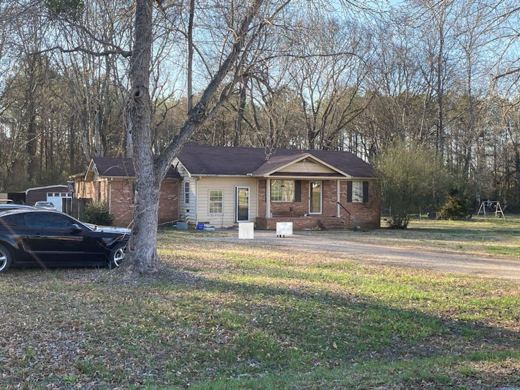 85 Aunt Bee Road Counce, TN 38326, Hardin County