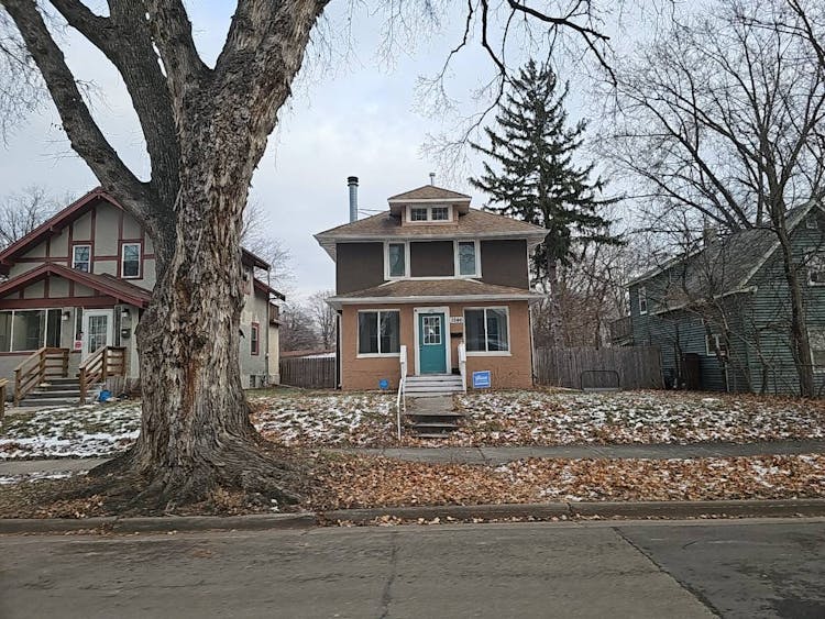3246 Humboldt Ave N Minneapolis, MN 55412, Hennepin County