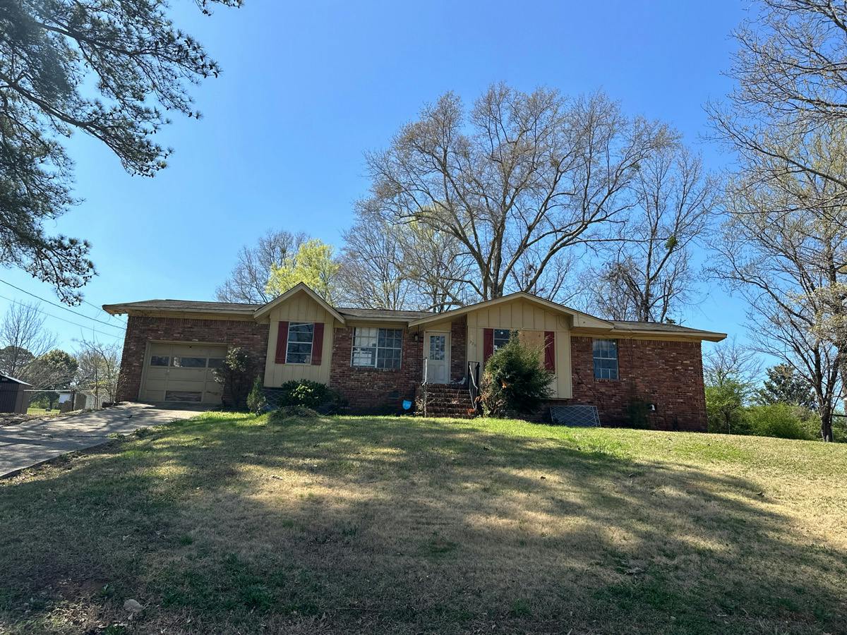 25th Ave, Center Point, AL 35215 #1