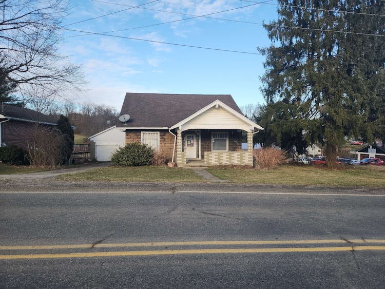 526 Butler Rd Kittanning, PA 16201, Armstrong County