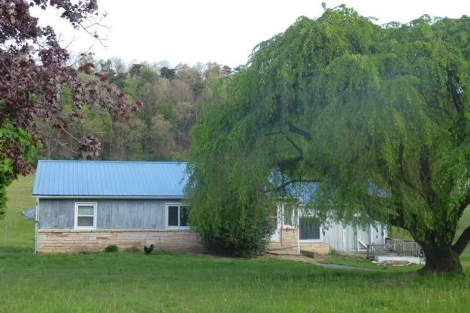 678 Pleasant Valley Road Elliottsburg, PA 17024, Perry County