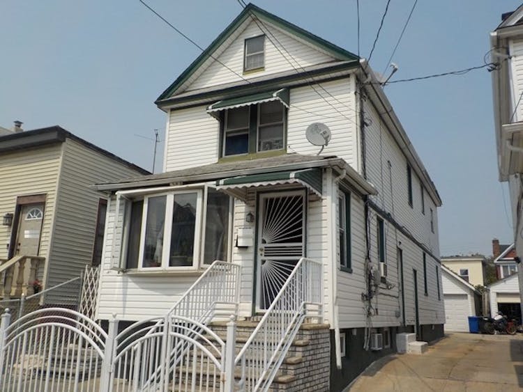 107 39 156th St Jamaica, NY 11433, Queens County