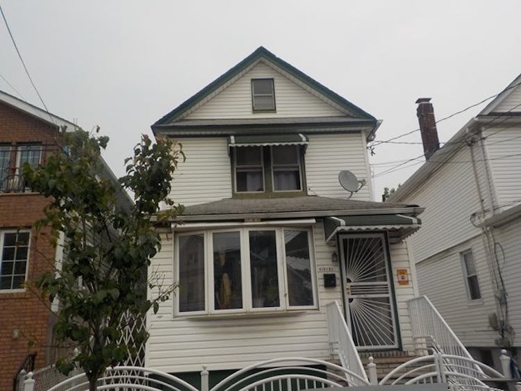 107 39 156th St Jamaica, NY 11433, Queens County