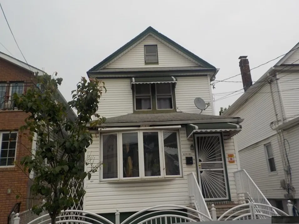 107 39 156th St Jamaica, NY 11433, Queens County