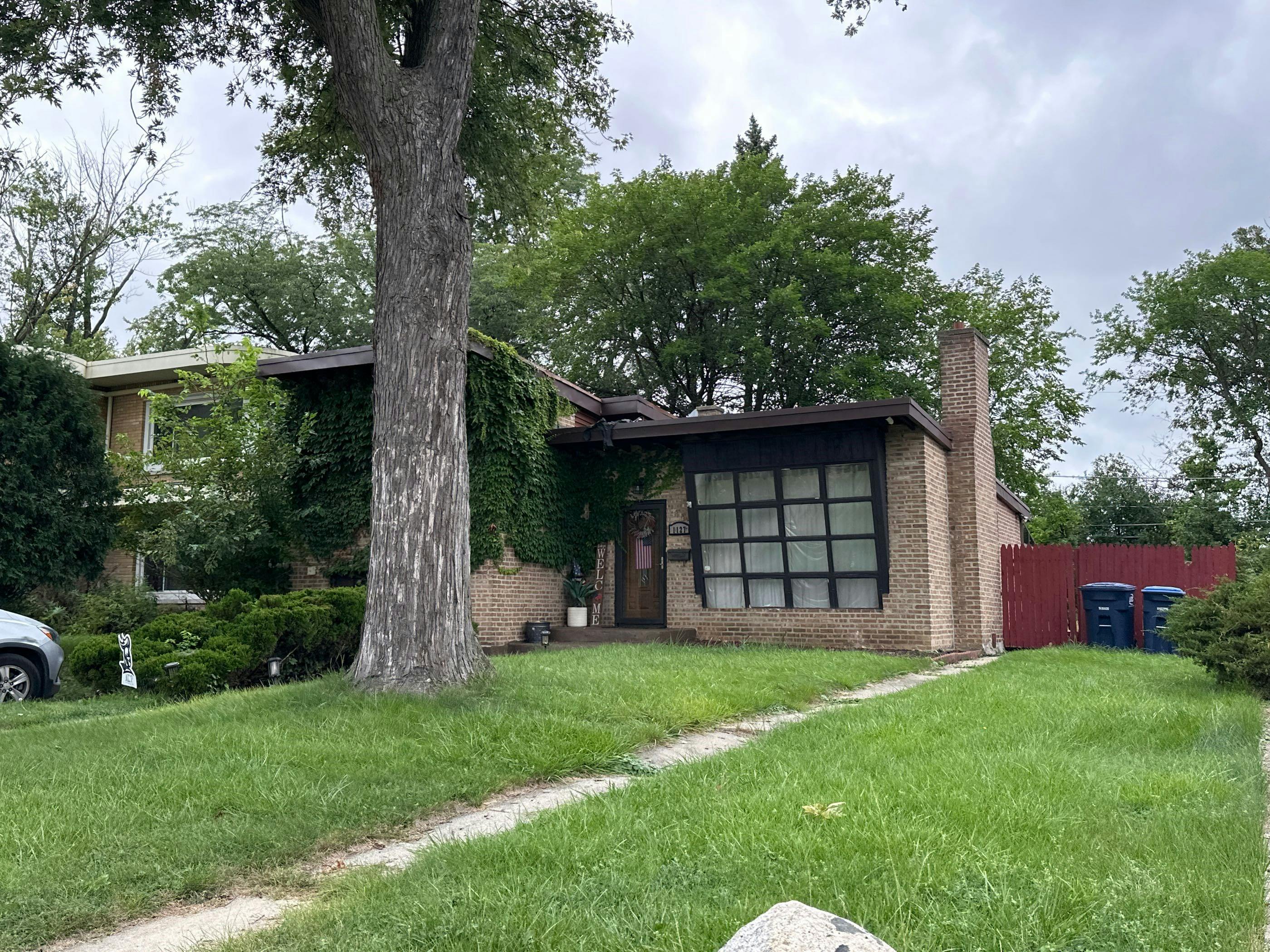 Nichols Ln, Maywood, IL 60153 #1