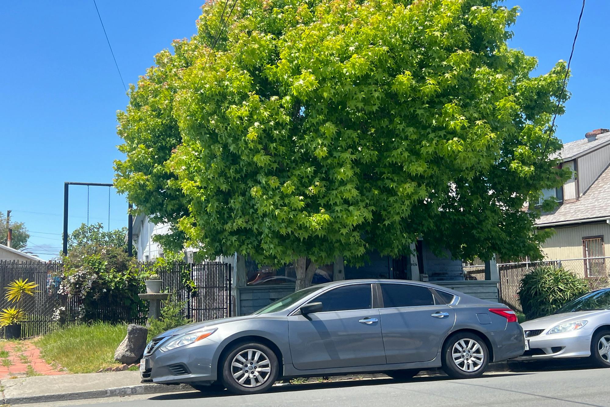 37th St, Richmond, CA 94804