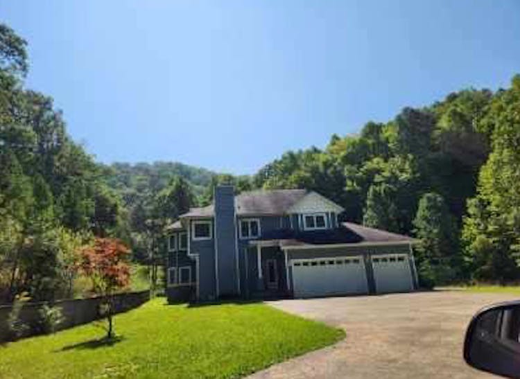 1100 Levi Branch Rd Smilax, KY 41764, Leslie County