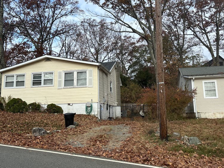 34 Northwestern Trl Hopatcong, NJ 07843, Sussex County