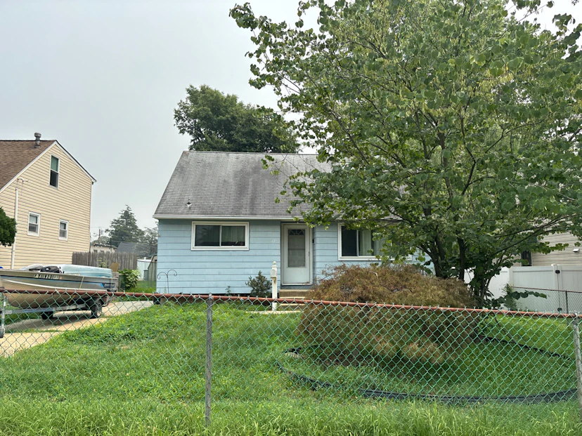 426 Rowand Ave