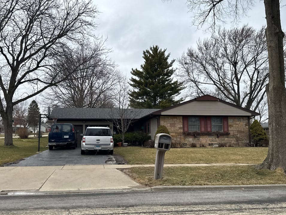 921 Westbourne Lane Buffalo Grove, IL 60089, Lake County