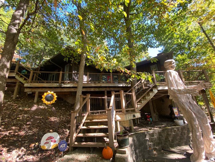 1522 Stonehenge Rd Charleston, WV 25314, Kanawha County