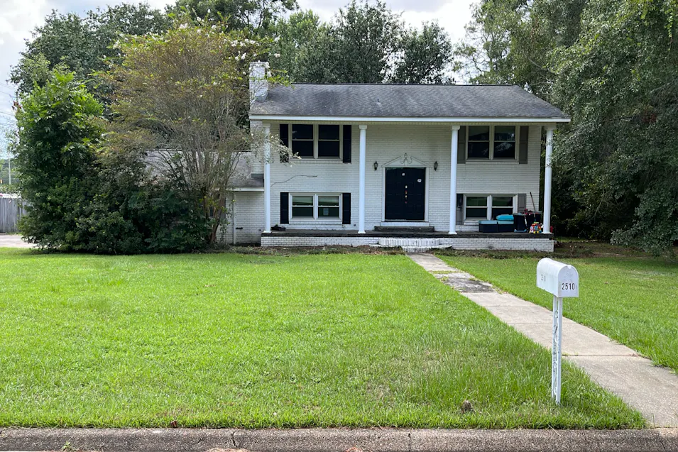2510 Stonebridge Rd Dothan, AL 36301, Houston County
