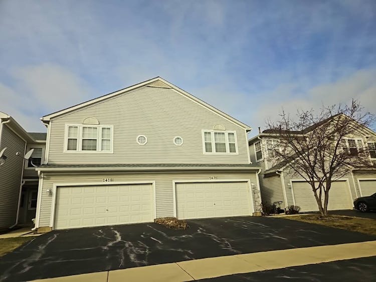 2428 Reflections Drive Aurora, IL 60502, Dupage County