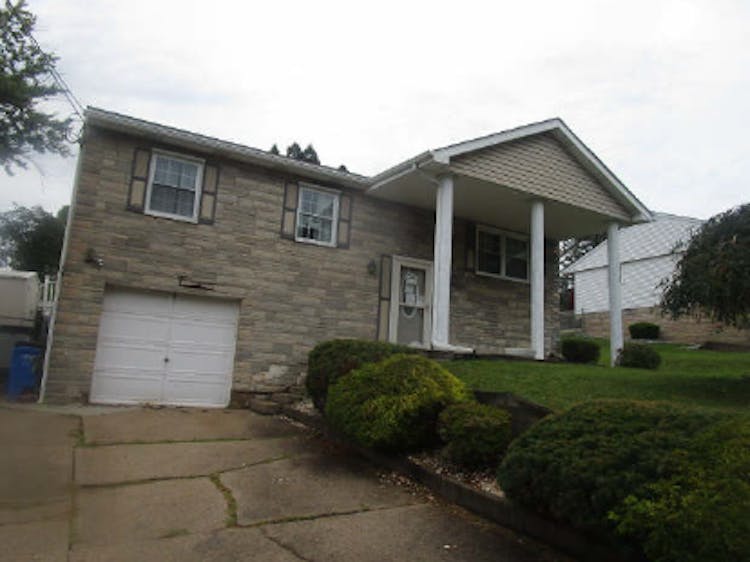 9979 Laurel Ave N Huntingdon, PA 15642, Westmoreland County