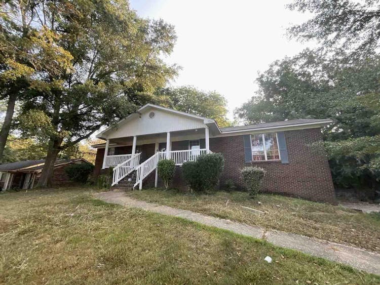 817 4th Ave Pleasant Grove, AL 35127, Jefferson County