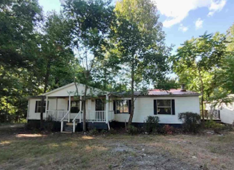 381 Hickeys Road Gretna, VA 24557, Pittsylvania County