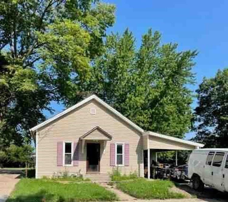 1109 Main St Erie, IL 61250, Whiteside County