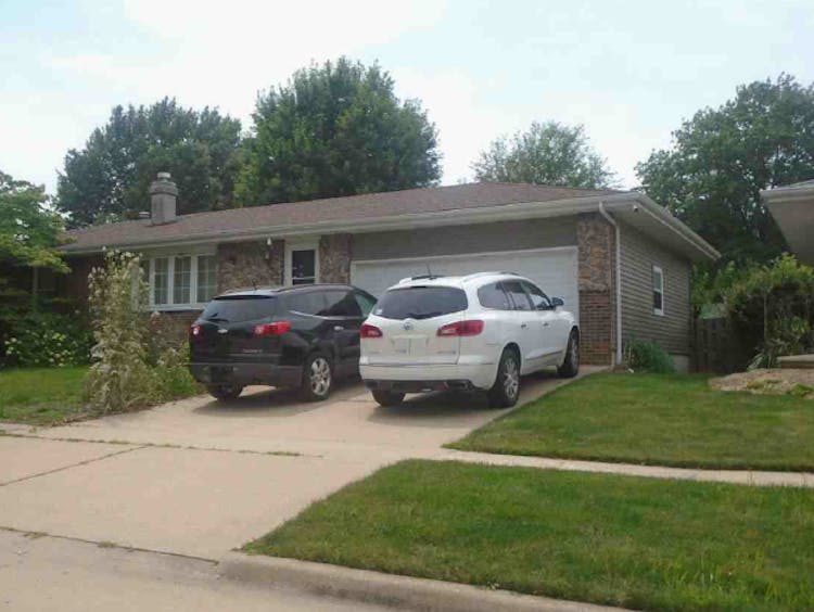 825 Randall Ln Burlington, IA 52601, Des Moines County