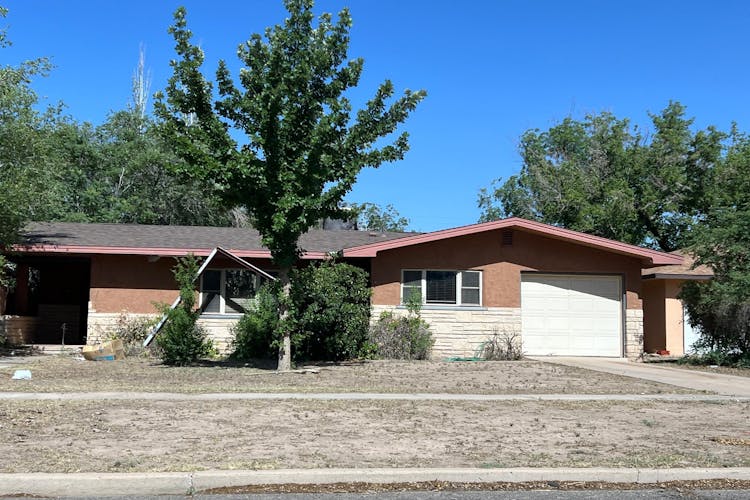 307 N Kansas Ave Roswell, NM 88201, Chaves County