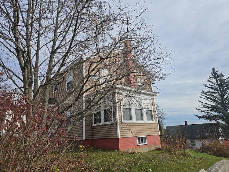 171 Northern Ave Augusta, ME 04330, Kennebec County