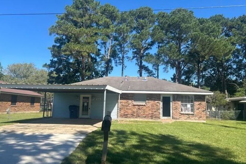 219 Blue Bonnet Drive Crowley, LA 70526, Acadia County