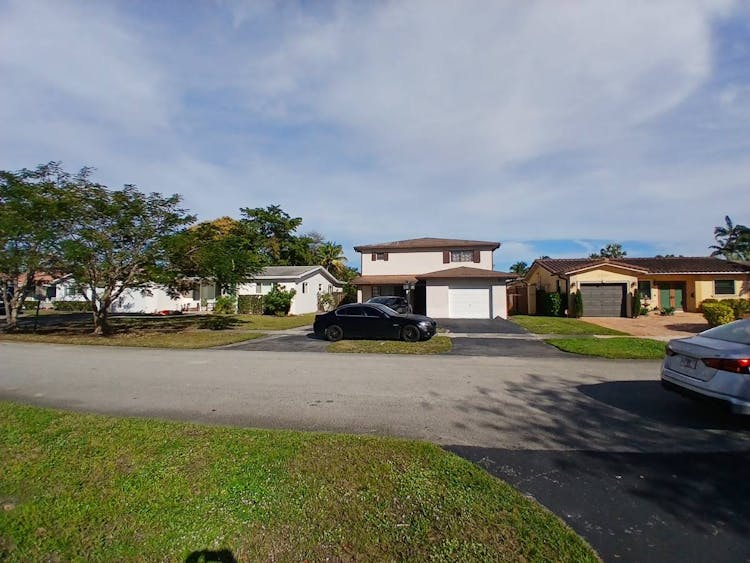 5331 McKinley St Hollywood, FL 33021, Broward County