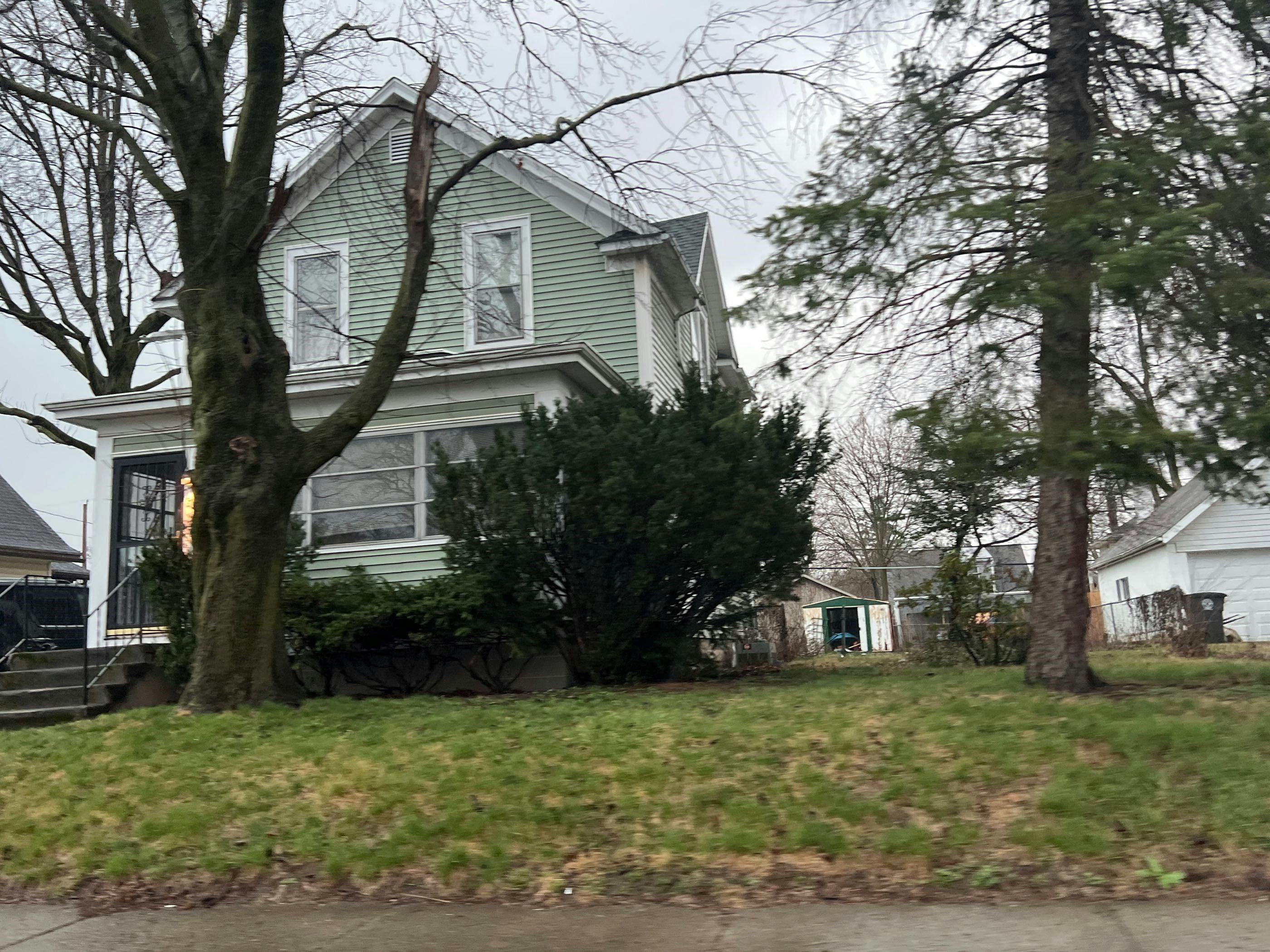 Charlotte Ave, Fort Wayne, IN 46805
